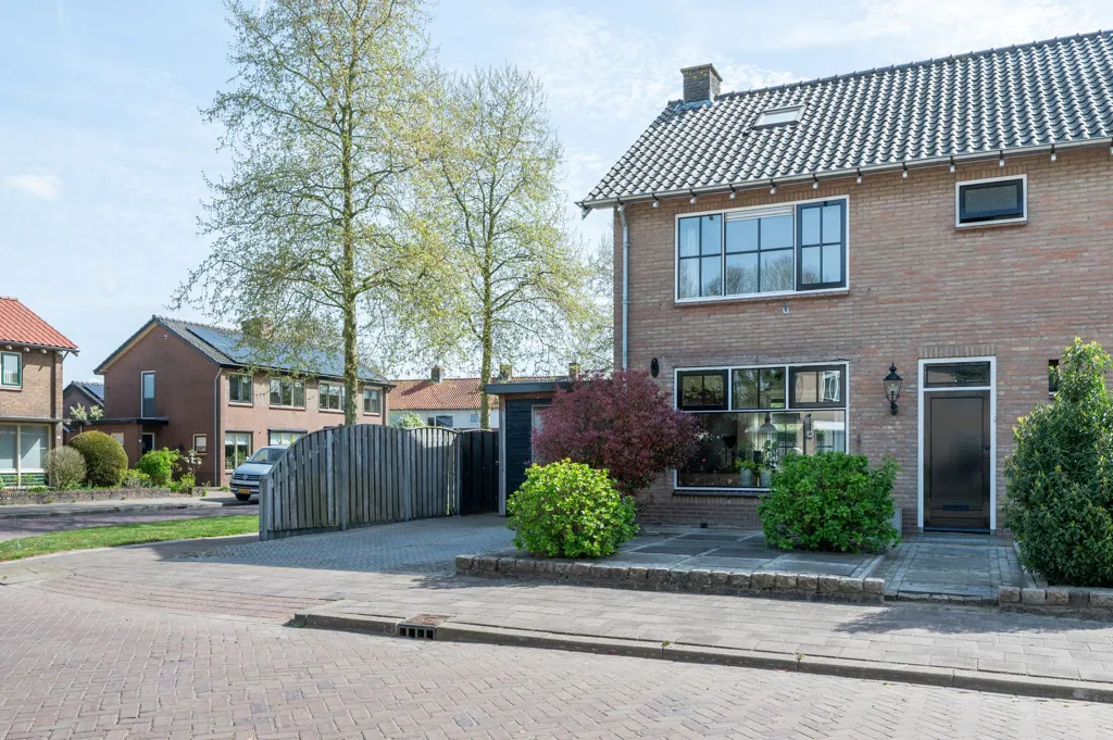 Välivaade - Two-Under-One Cap House with Garden in Garderen