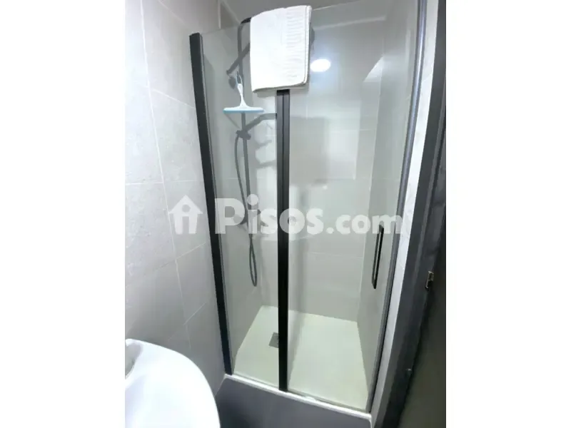 Salles de bain - Appartement 2 pièces à ES