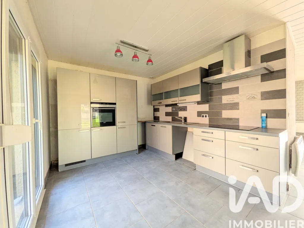Cucina - Renovated Pavilion with Terrace in Dun-sur-Meuse