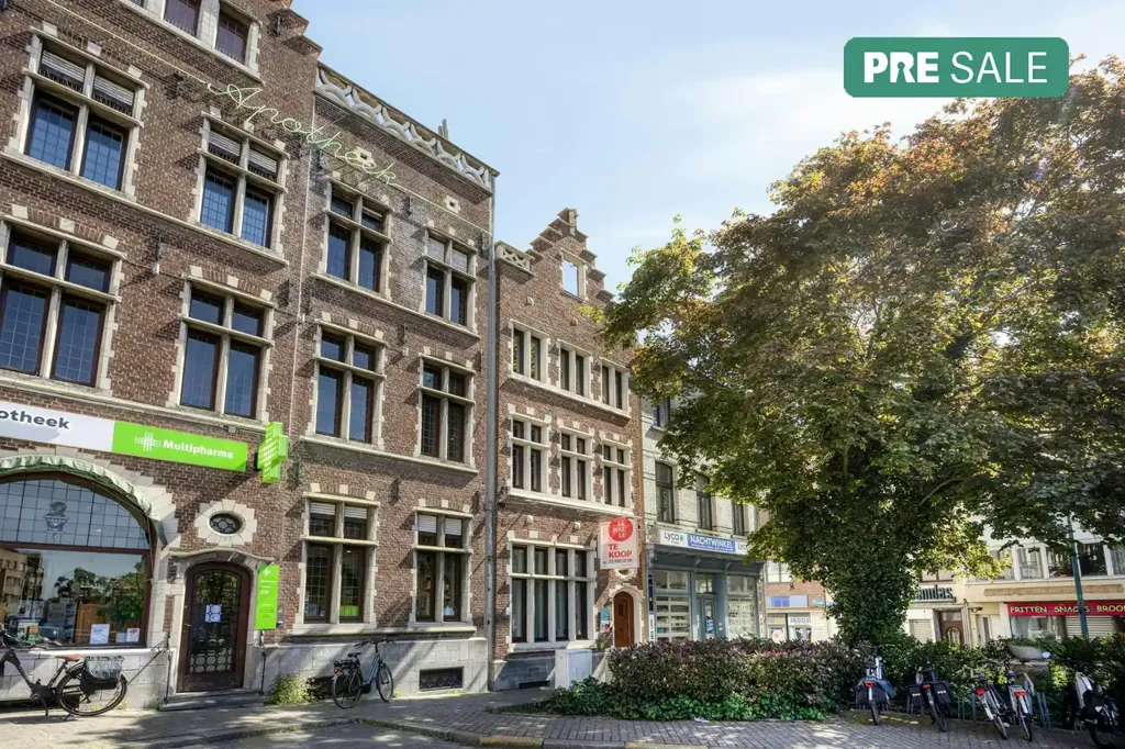 Exterior - Characterful House with Commercial Potential in Boom