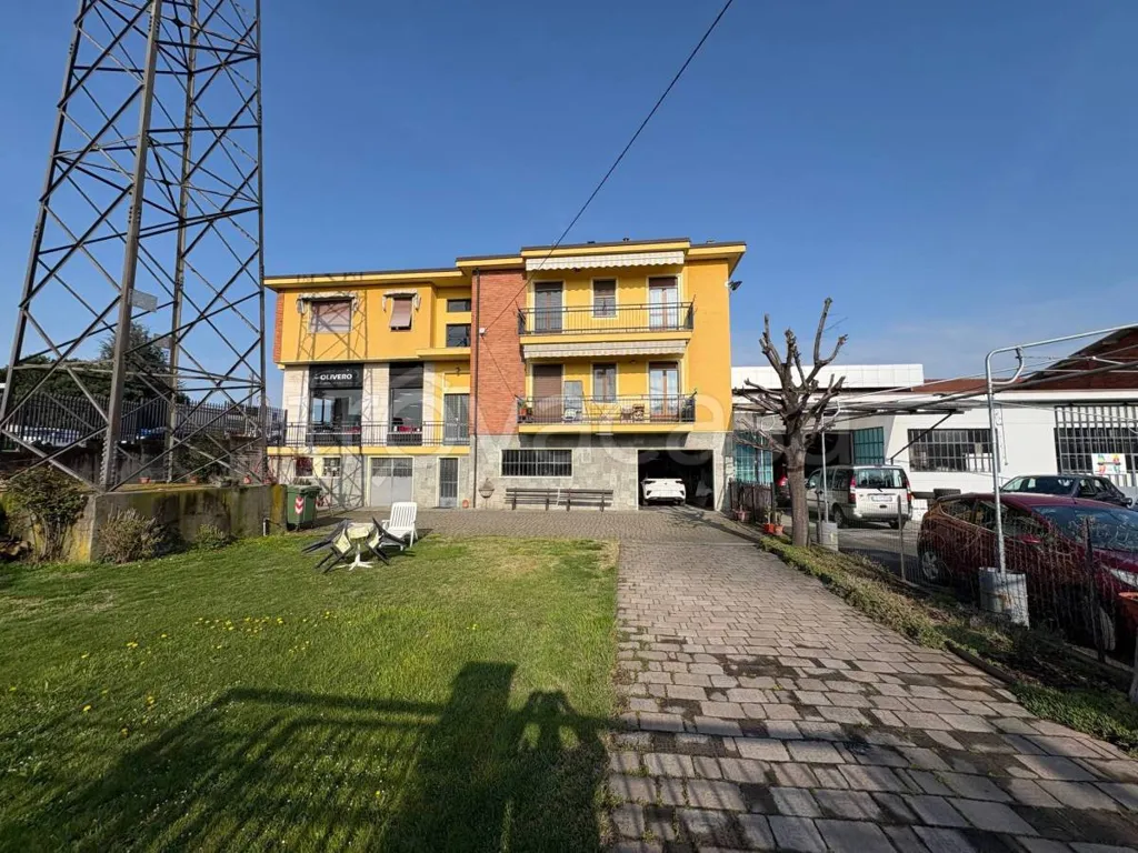 Extérieur - Mixed-Use Property with Private Garden in Fossano