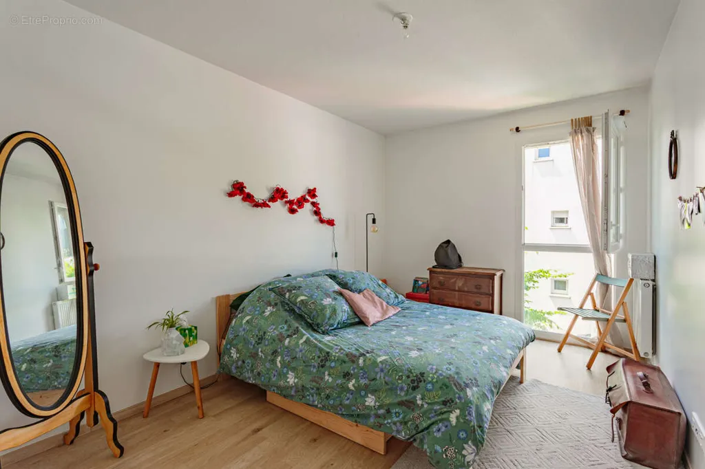 Chambres - Appartement T2 avec Terrasse à Saint-Martin-de-Seignanx
