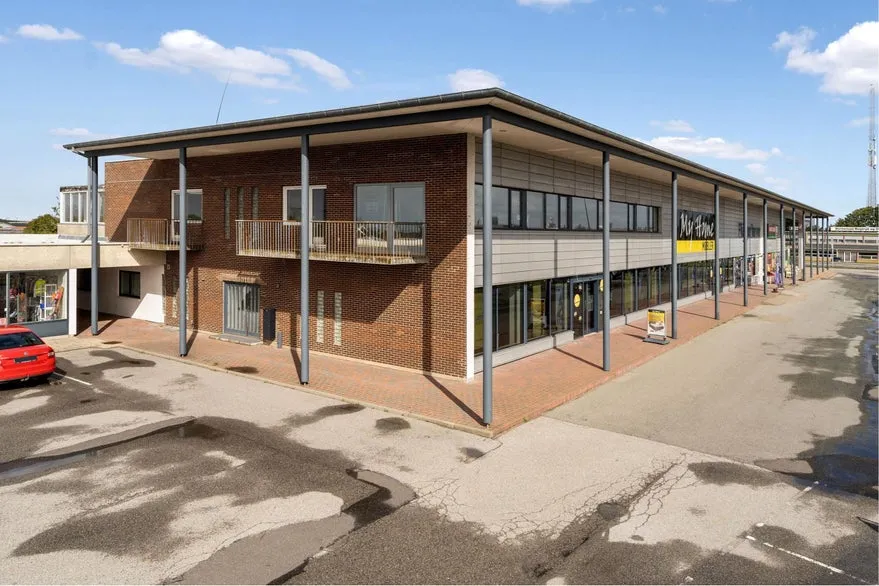 Välivaade - Office Space with Road Visibility in Hvass Building
