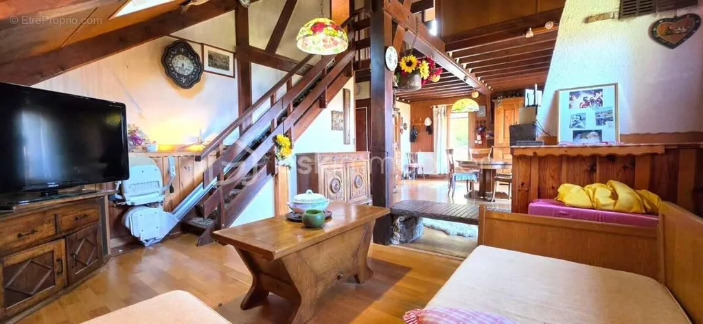Séjour - Chalet avec Terrain à Saint-Martin-d'Uriage