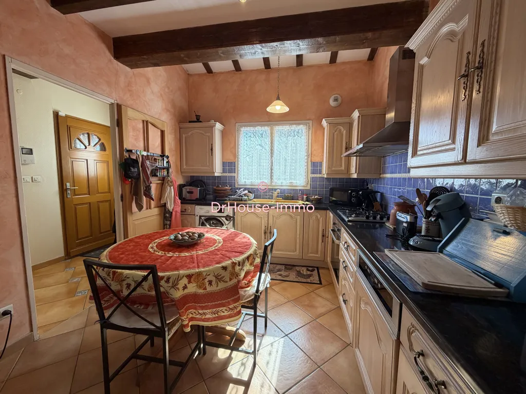 Cuisine - Maison avec Piscine et Garage à Salindres