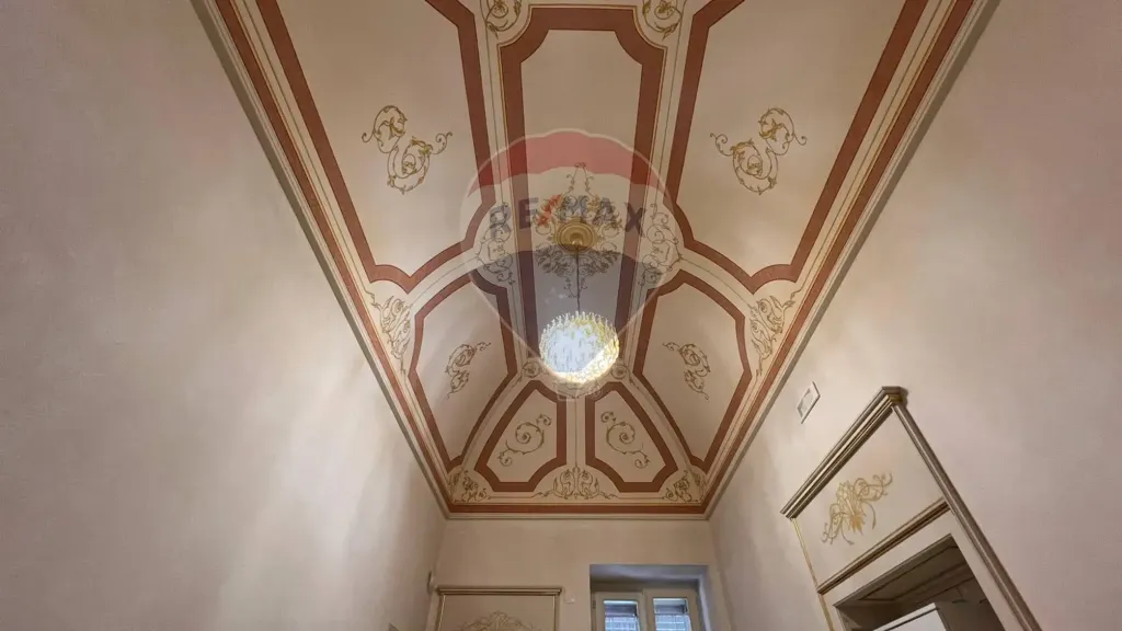hallway_entrance