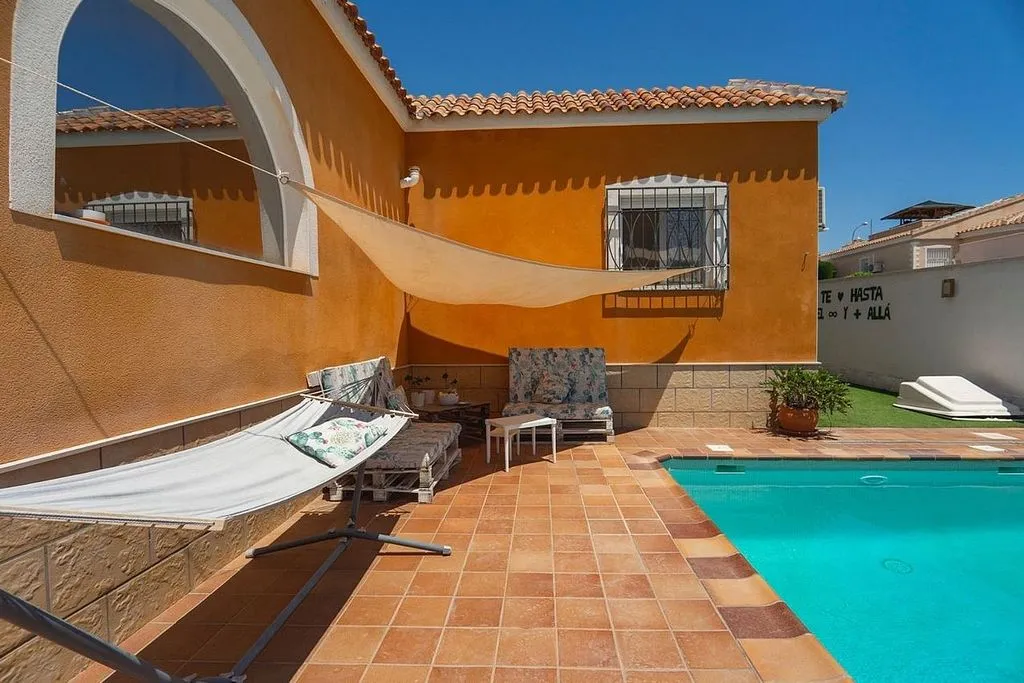 Piscina - Chalet with Pool in Ciudad Quesada