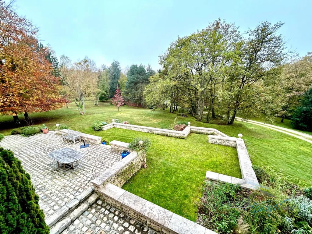 Aed - Charming House with Pool in Janville-sur-Juine