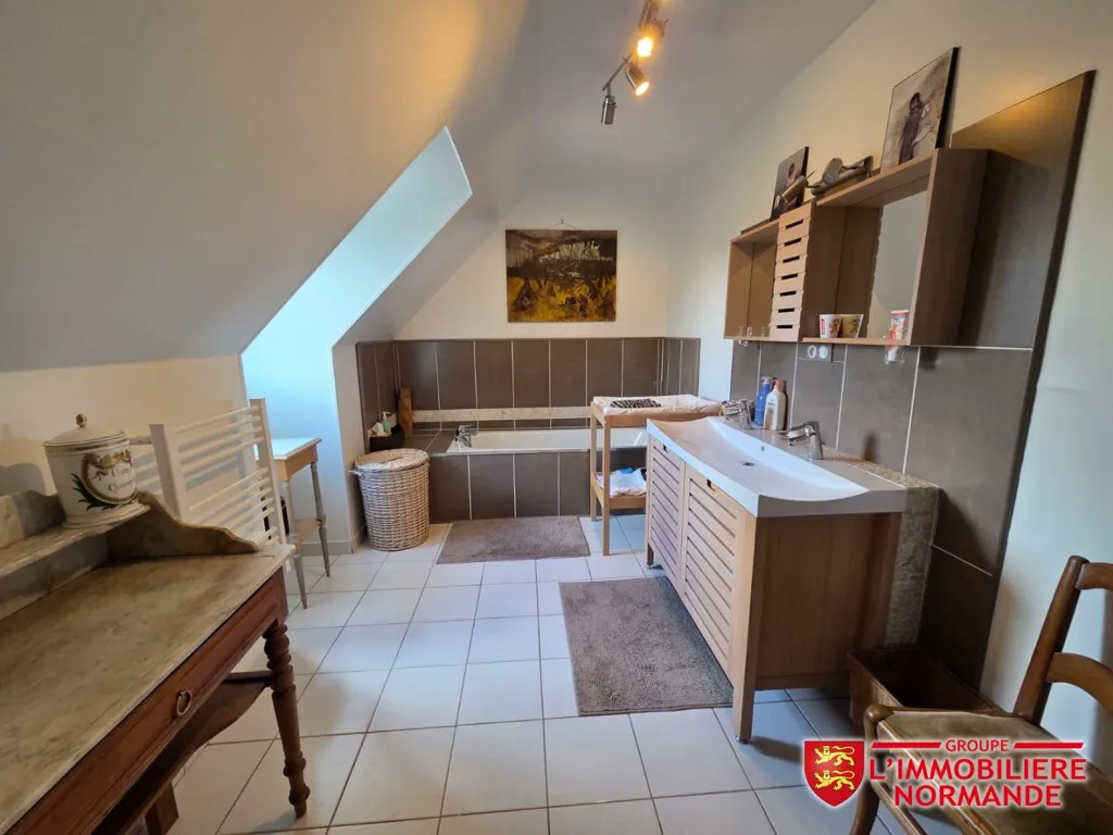 Vannitoad - House with Seine View in Quiet Location