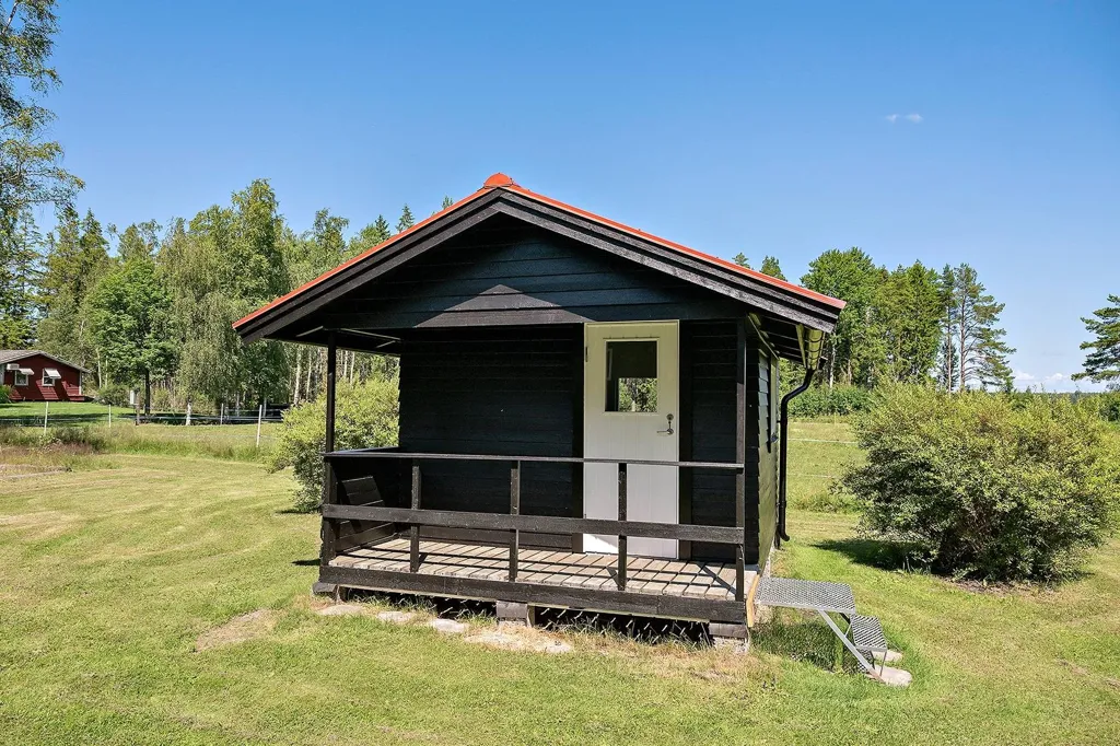 Välivaade - 1973 Cottage with Garden on Mårön
