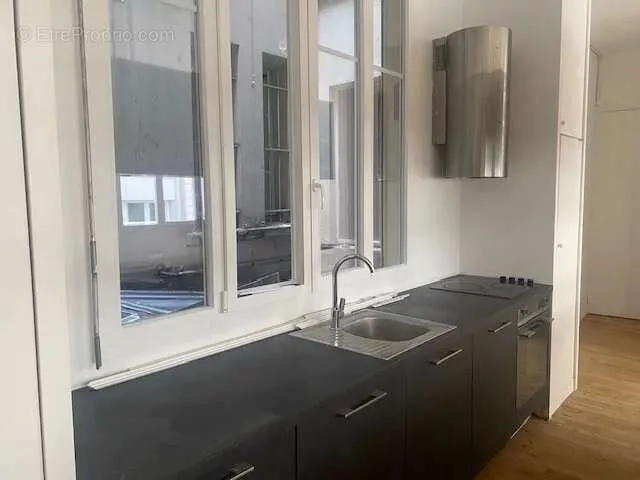 Cucina - Art Deco 3-Bedroom in Paris
