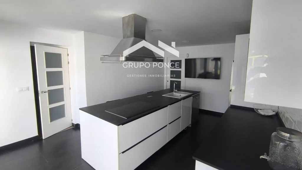 Köök - Semi-Detached House with Pool in Este-Delicias