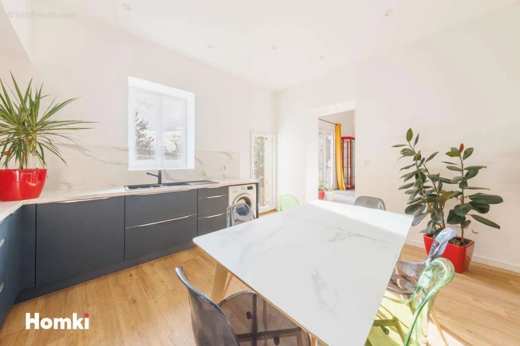 Cuisine - Maison de Ville avec Jardin à Riom