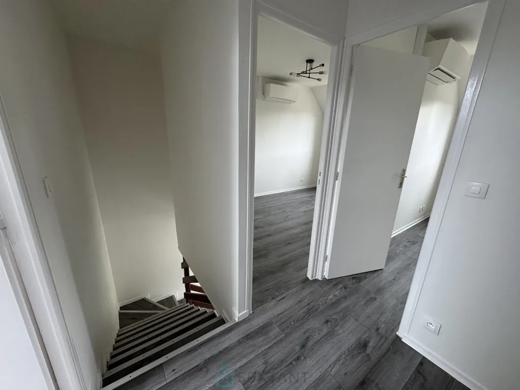Ingresso - Refurbished Duplex in Limay Centre