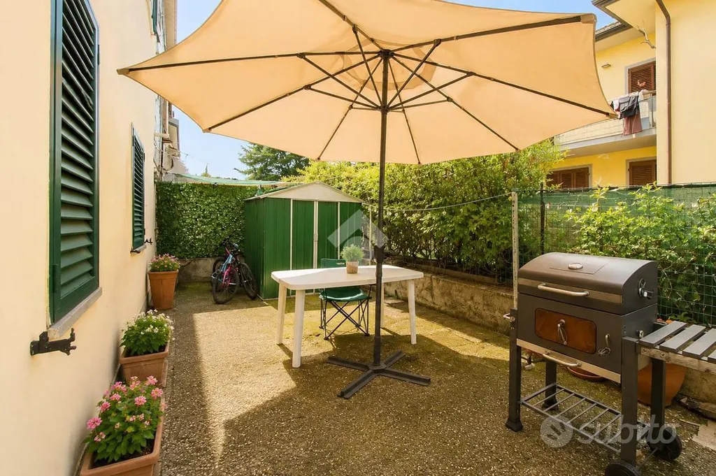 Terrasse - Semi-detached House with Garden in Lamporecchio