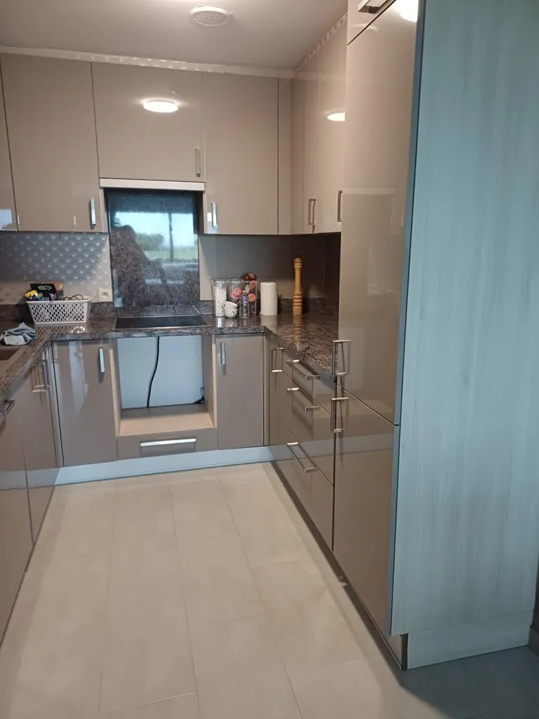 Cucina - Ground Floor Apartment with Terrace in Maldegem