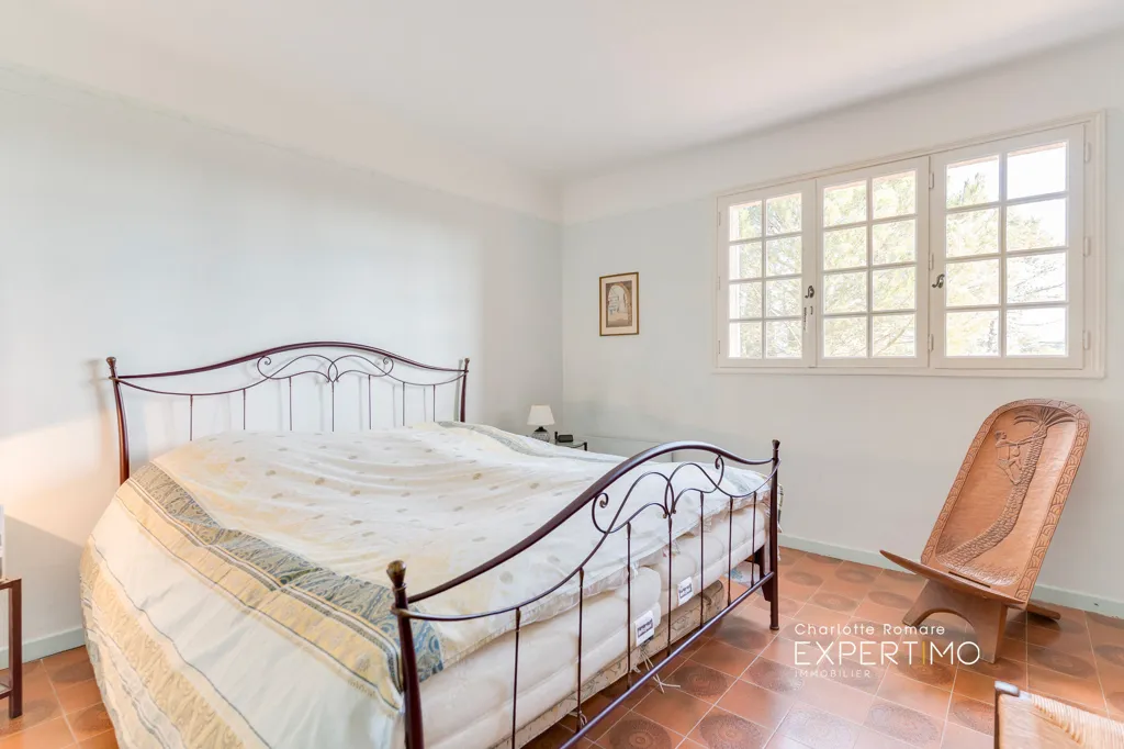 Chambres - Villa avec Piscine et Vue Panoramique au Val
