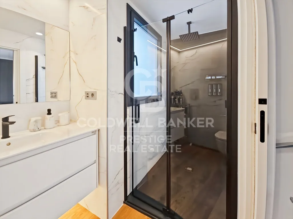 Salles de bain - Newly Built House with Terrace in Finestrelles
