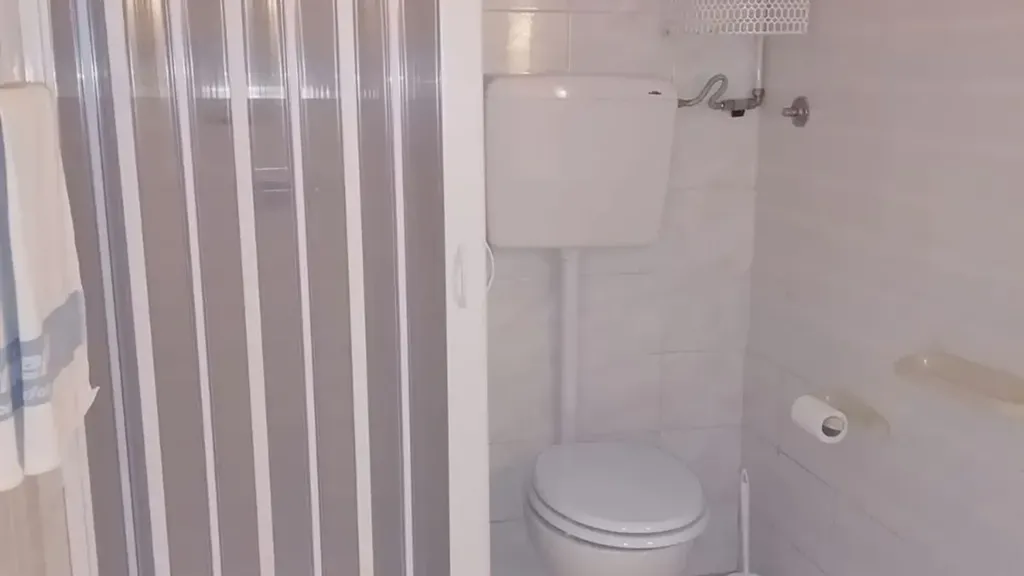 Salles de bain - Armed Bilocale with Terrace in Pollina