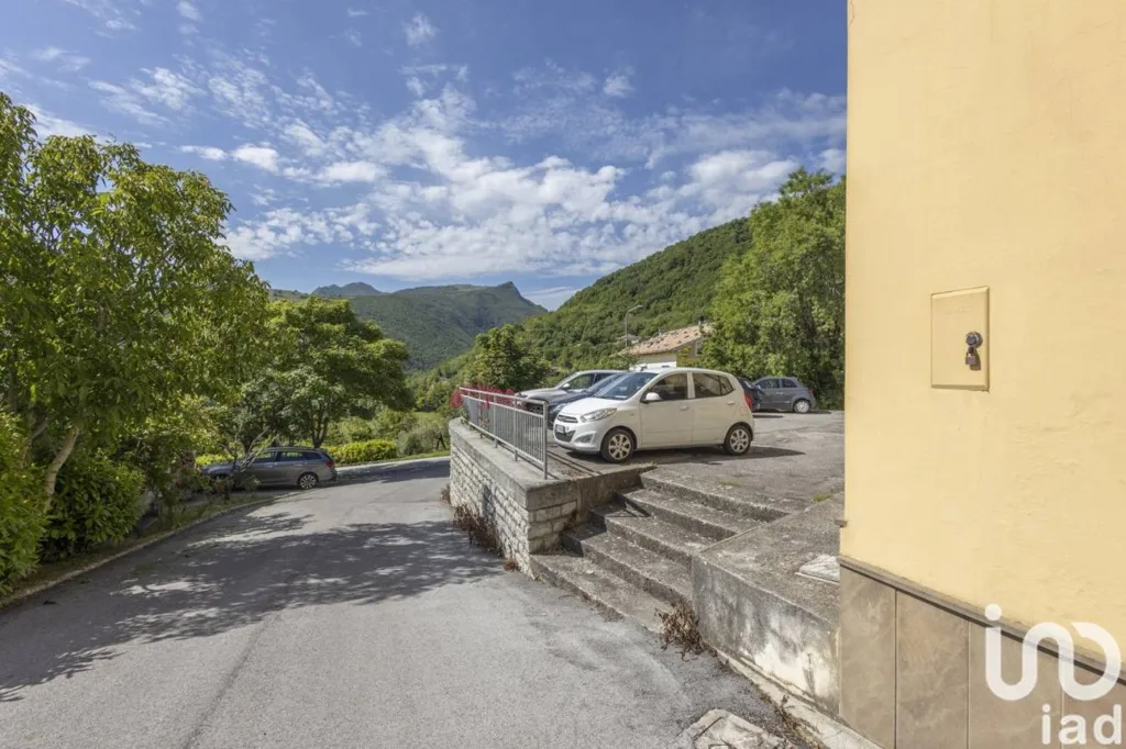 Välivaade - Spacious House with Balcony in Serra Sant'Abbondio