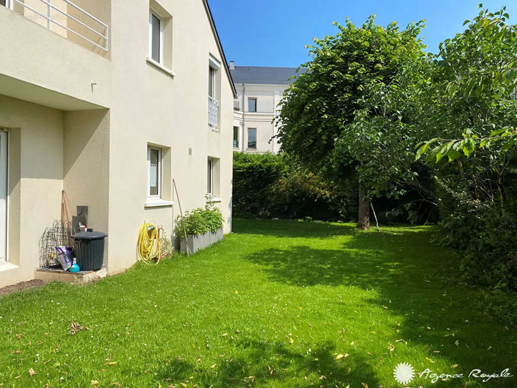 8-toaline maja asukohas Saint-Germain-En-Laye