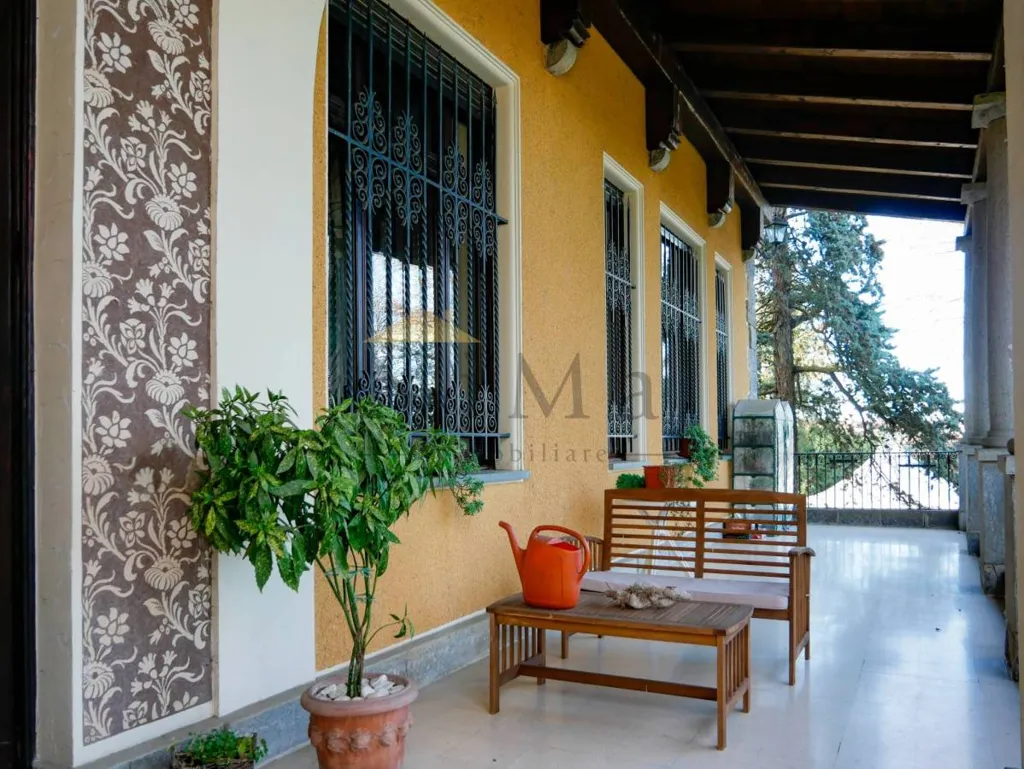 Terrasse - Liberty Villa with Park in Saluzzo