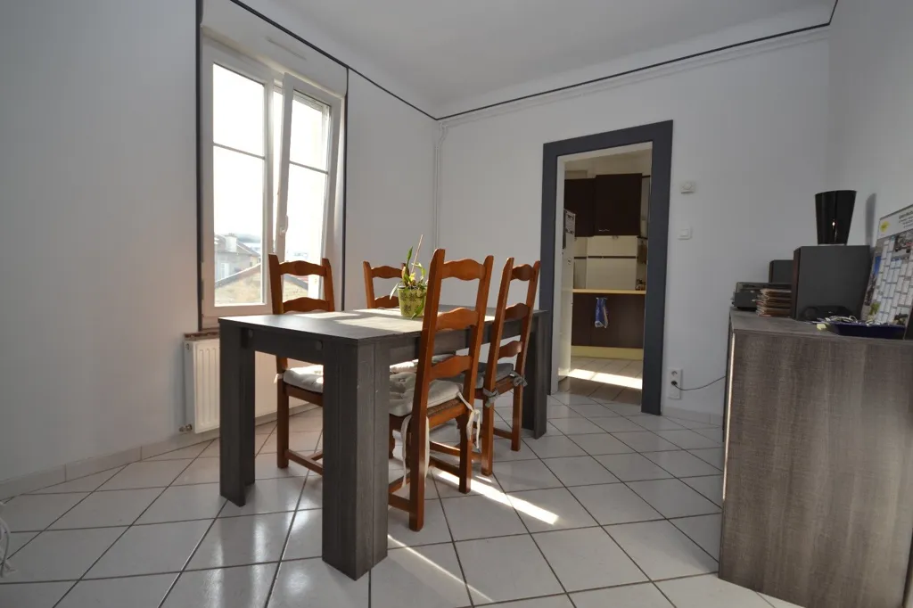 Salle à manger - Appartement T3 avec Cave au Boulevard Lobau à Nancy