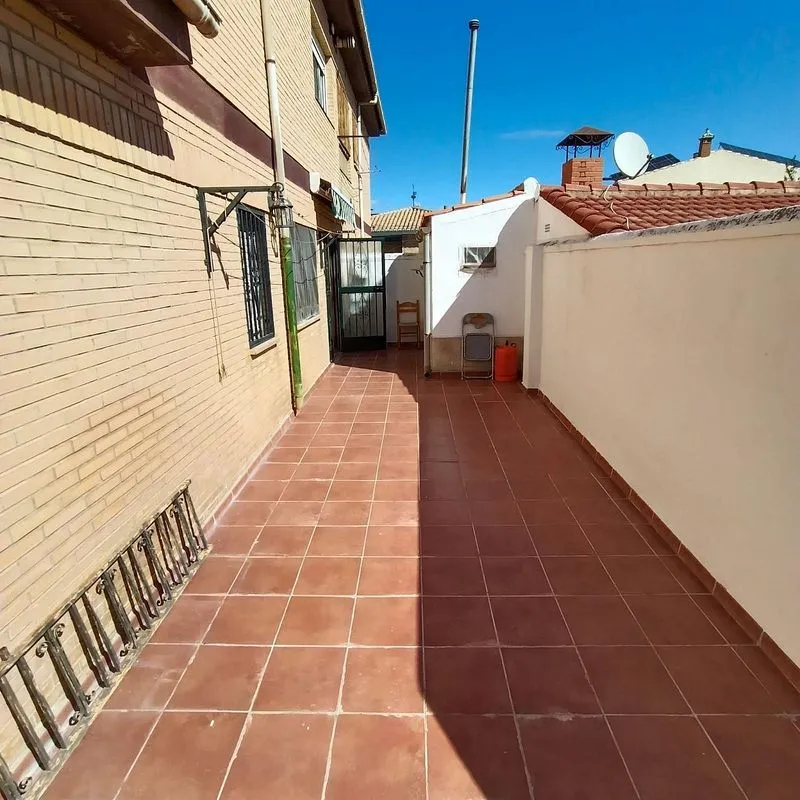 Aed - 3-Bedroom Flat with Terrace in Pulianas