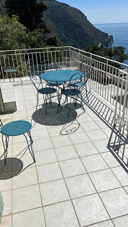 Terrass - Luxury Apartment with Sea View in Èze