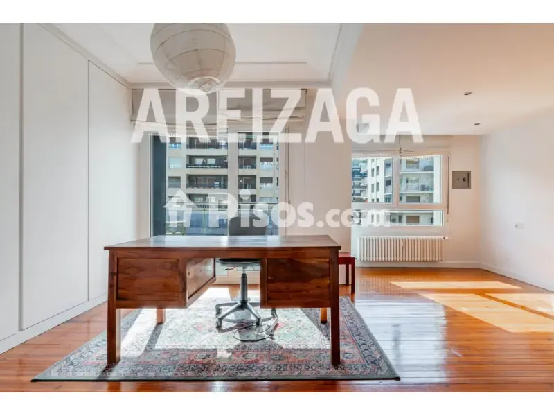 Salle à manger - Spacious Apartment with Terrace in Amara