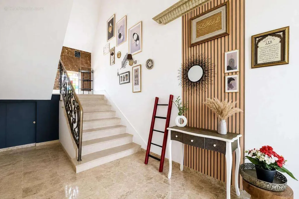 Rooms - Large House with Pool in Château-Gontier
