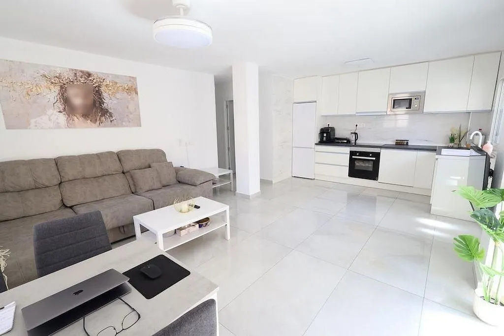 Séjour - 3-Bed Flat with Pool in El Acequión, Torrevieja