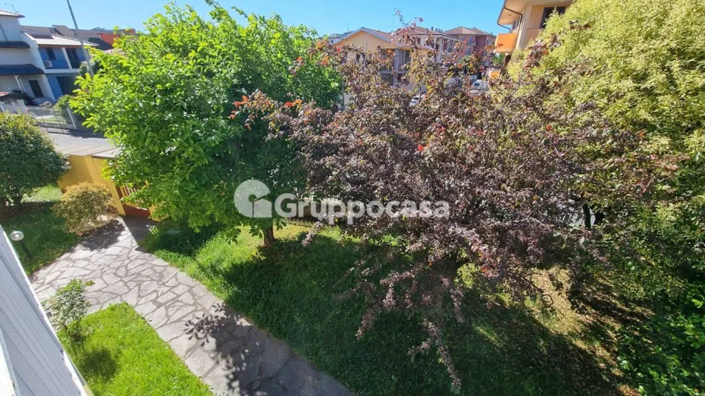 Jardin - Bright Apartment with Balcony in Trecate