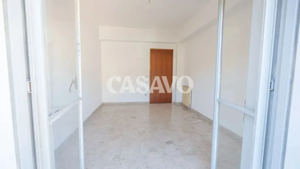 Pièces - Apartment with Balcony in Messina