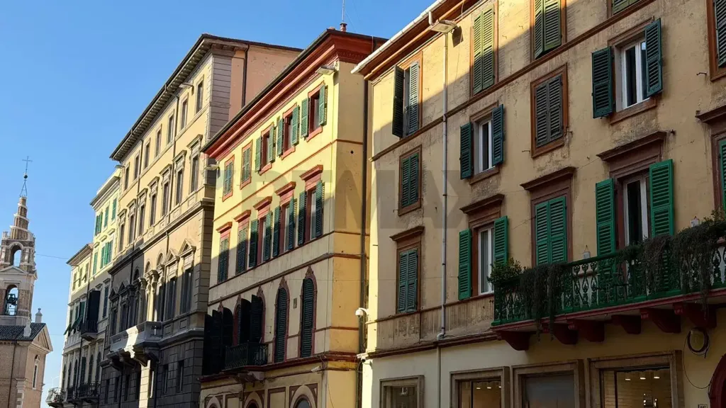 Spacious Apartment with Double Entrance in Ancona