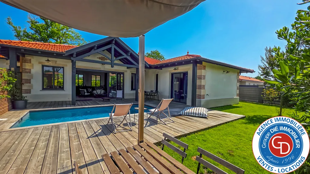 Bassein - Contemporary Villa with Pool in Mios