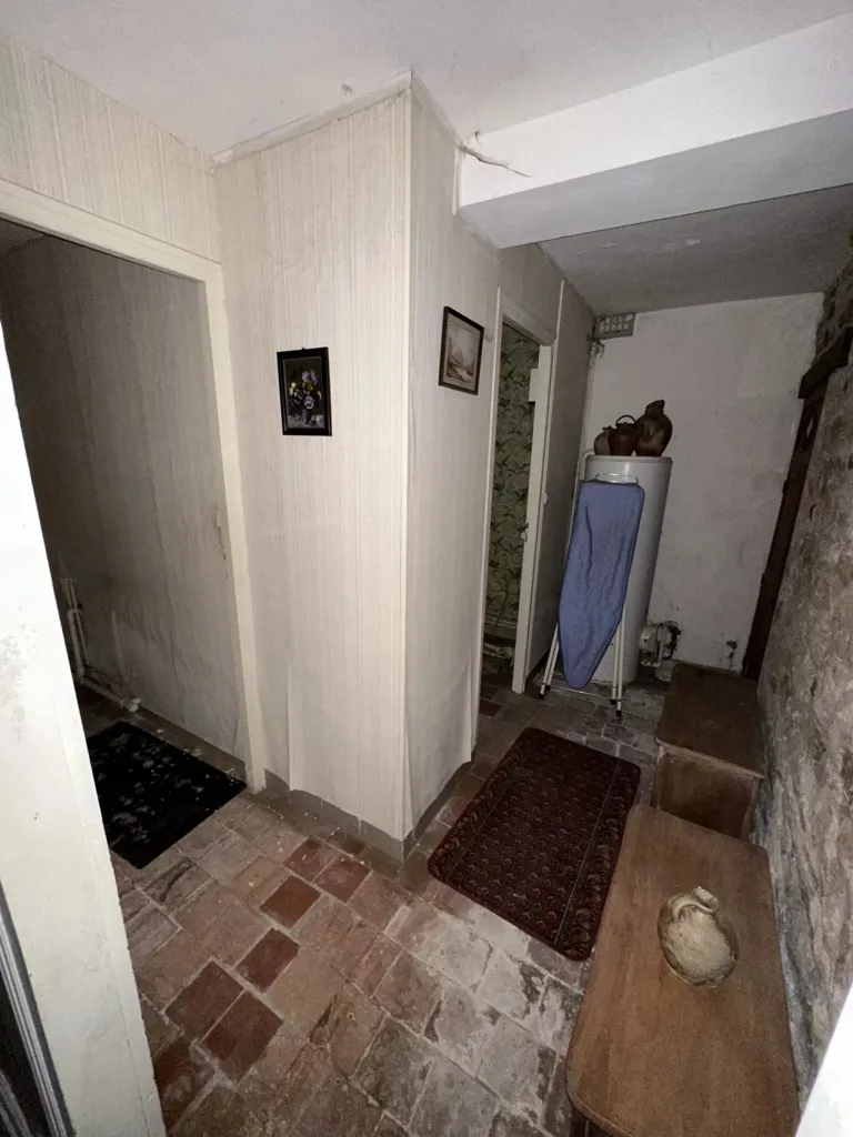 Entrée - Maison Bourgeoise avec Dépendances et Gros Potentiel à Thouars