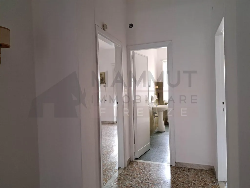 Entrée - 4-Bed Apartment with Balcony in Florence