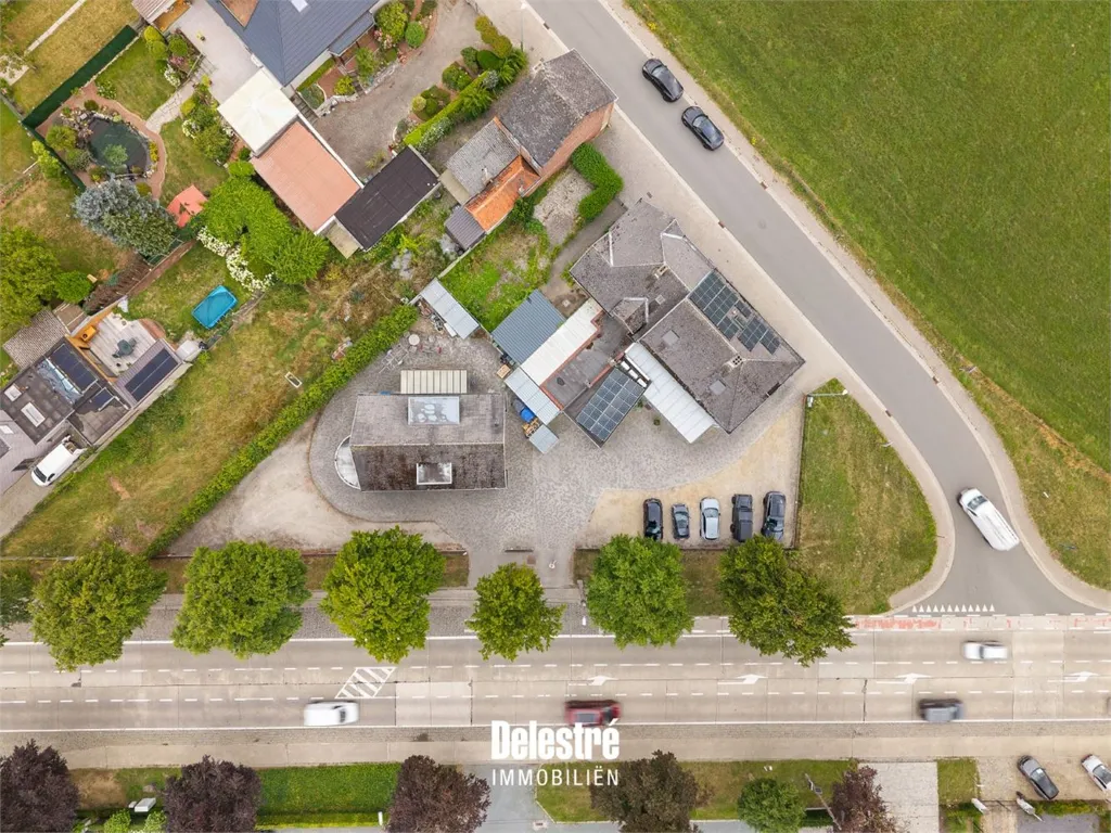 Vue aérienne - Propriétés Commerciales avec Vue sur la Route à Erpe-Mere