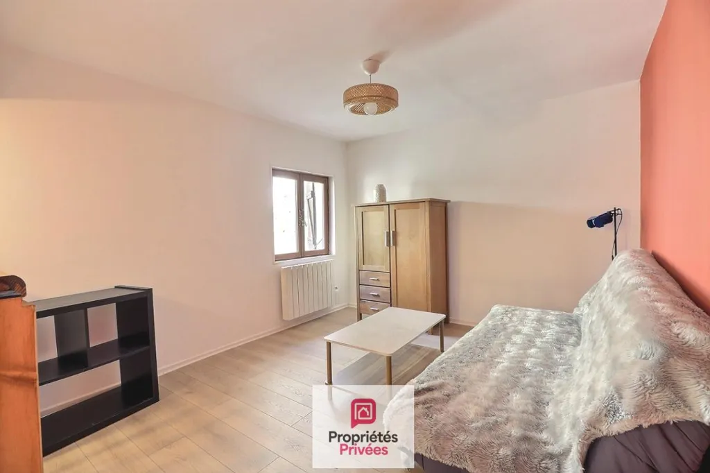 Chambres - Appartement Meublé Centre-Ville avec Cuisine Ouverte