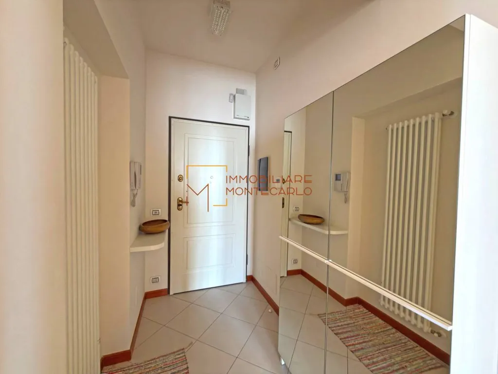 Entrée - Central Trilocale with Sea View in Bordighera