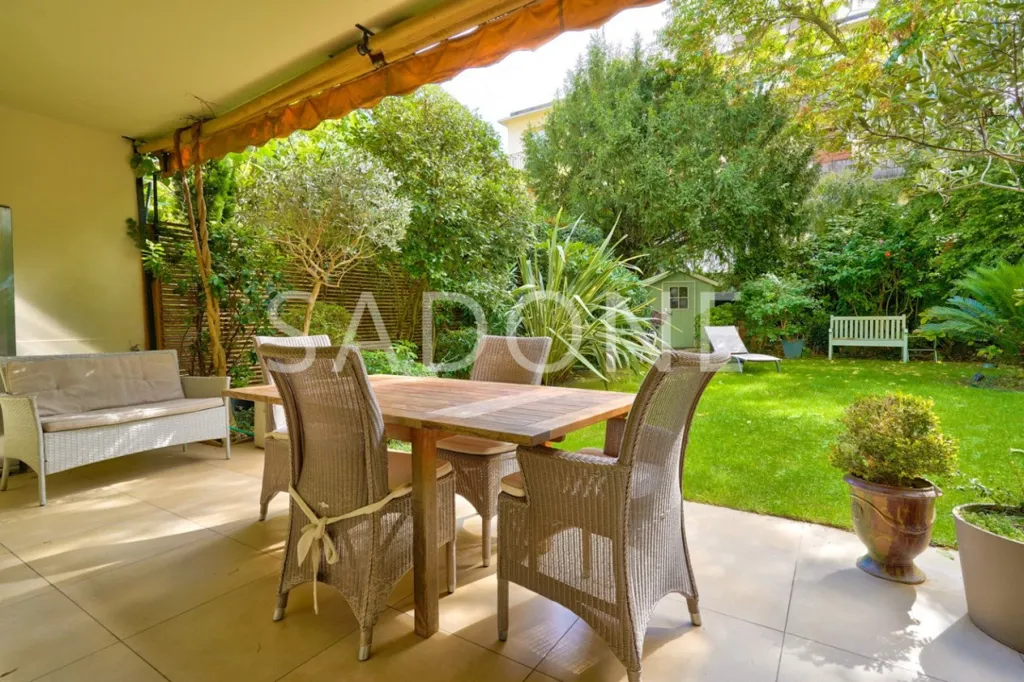 Terrass - Duplex with Private Garden in Sablons