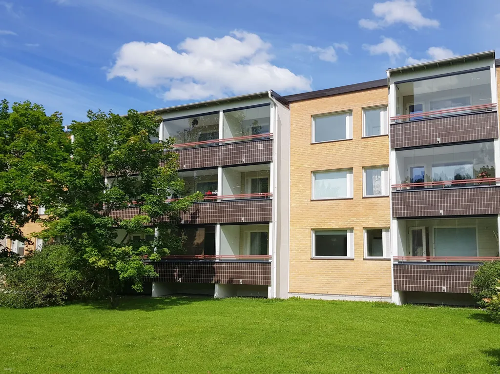 Esterno - Spacious Apartment with Balcony in Salo
