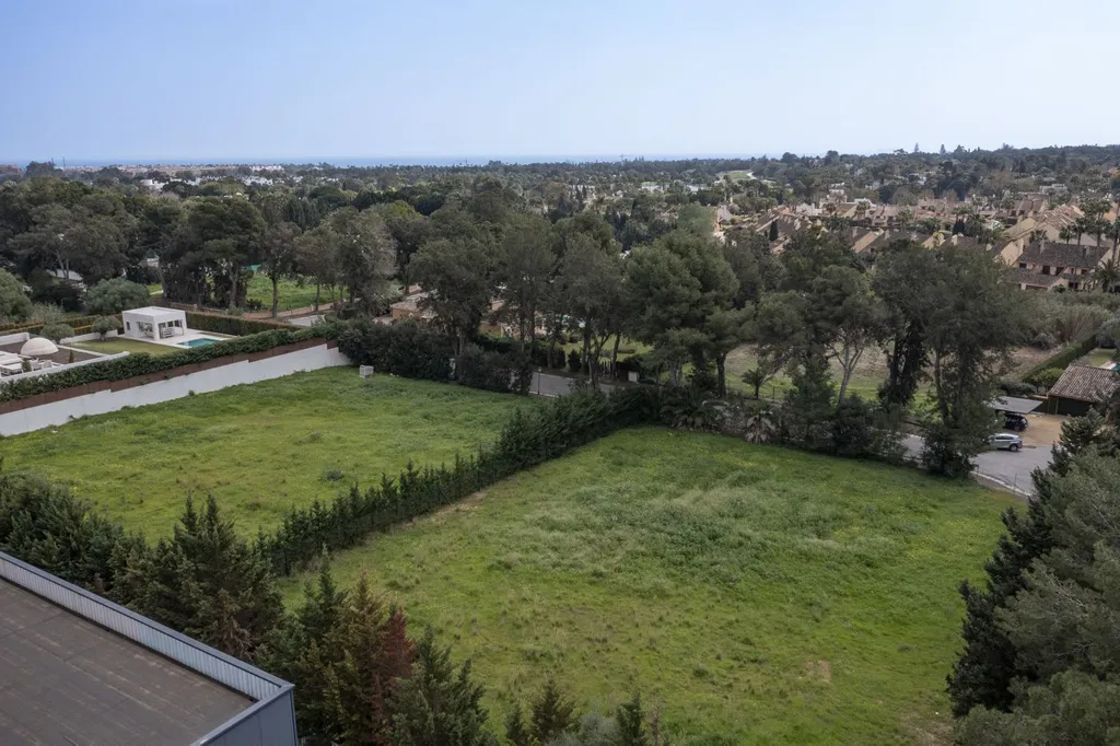 Õhuvaade - Exclusive Plot with Golf Club Proximity in Sotogrande