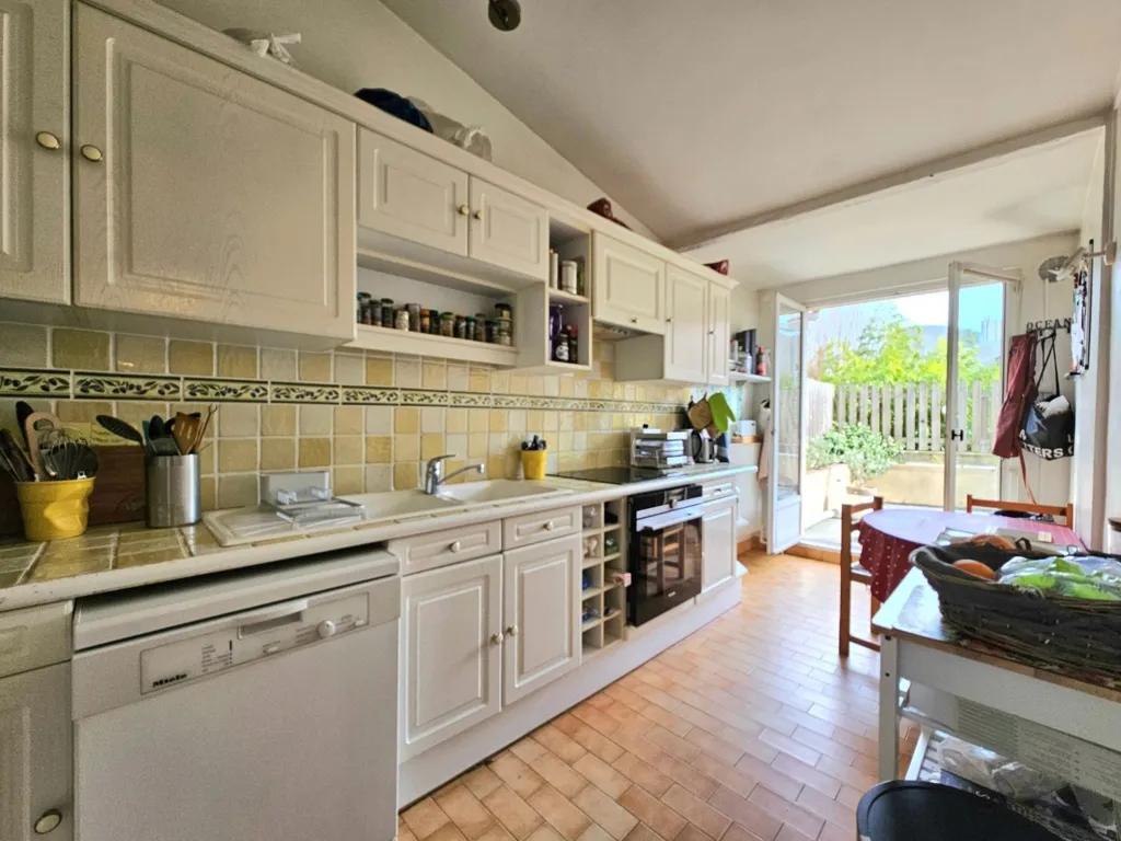 Cuisine - Maison en Hyper-Centre avec Garage Double à Clovis