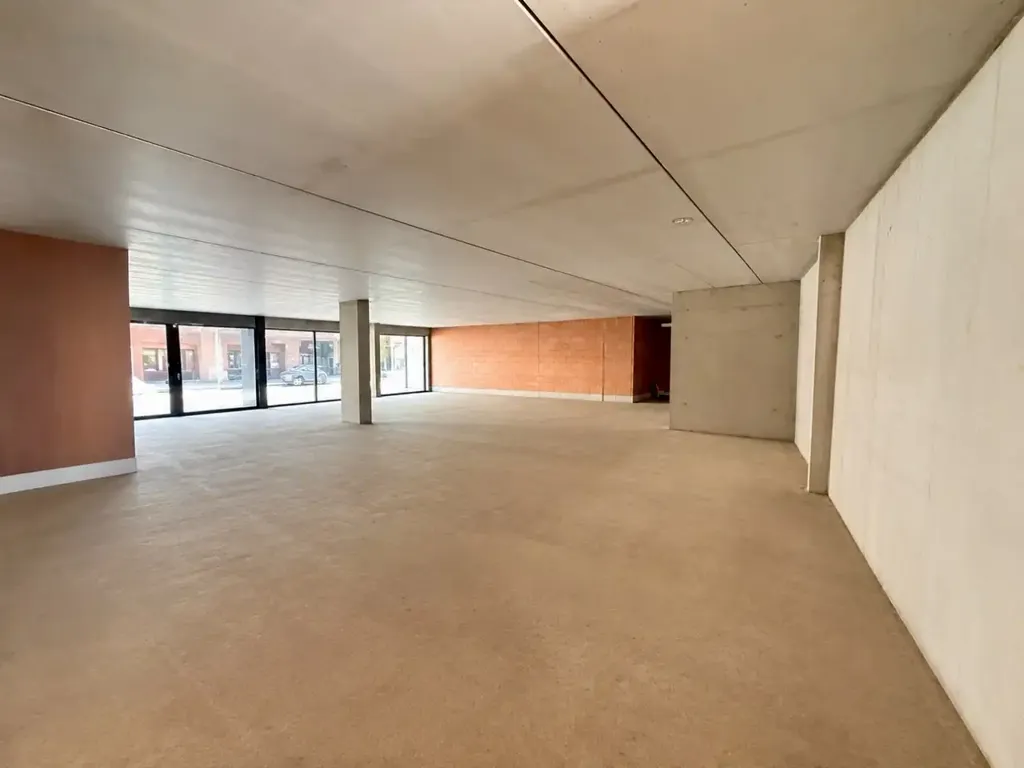 Stanze - New Commercial Unit with Garage Option in Veurne