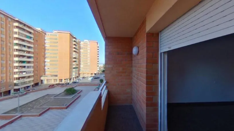 Balcon - Family-Size Flat with Central Location in Tarragona