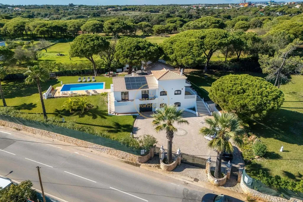 Õhuvaade - Luxury Villa with Pool in Quarteira