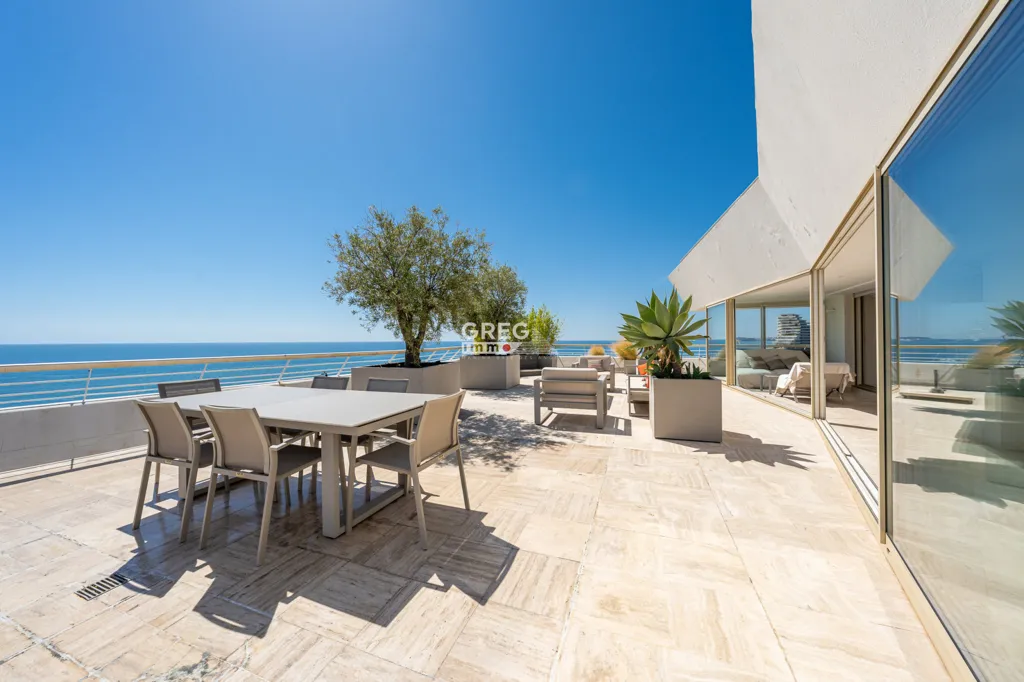 Terrazza - Panoramic Sea View Penthouse in Nice Marina
