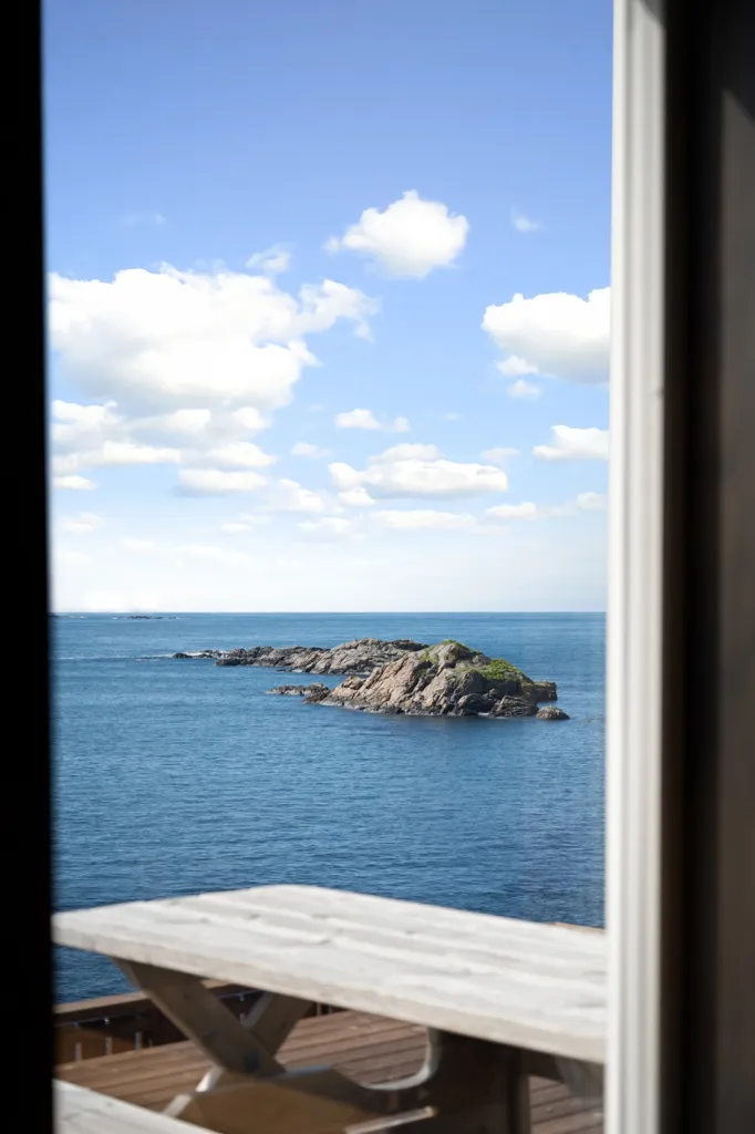 Pièces - Combination Property with Nature Access in Nyken